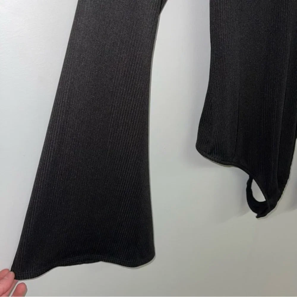 Free People Charli‎ Ribbed V-Neck Bodysuit Women’s Medium Black Bell Sleeve
